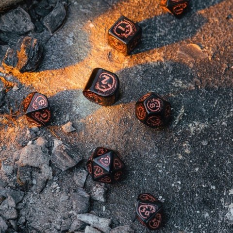 Q Komplet kości Dragons: Czarno-miedziane Obsidian